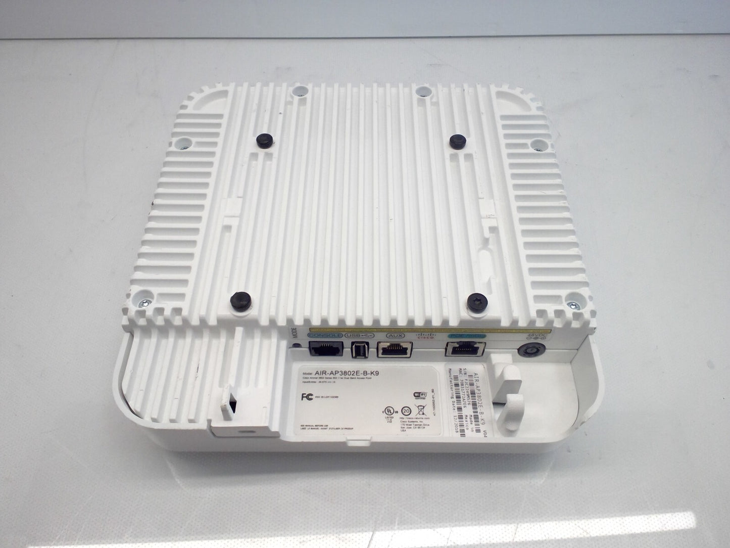 Cisco AIR-AP3802E-B-K9 Aironet Access Point Dual-Band Controller