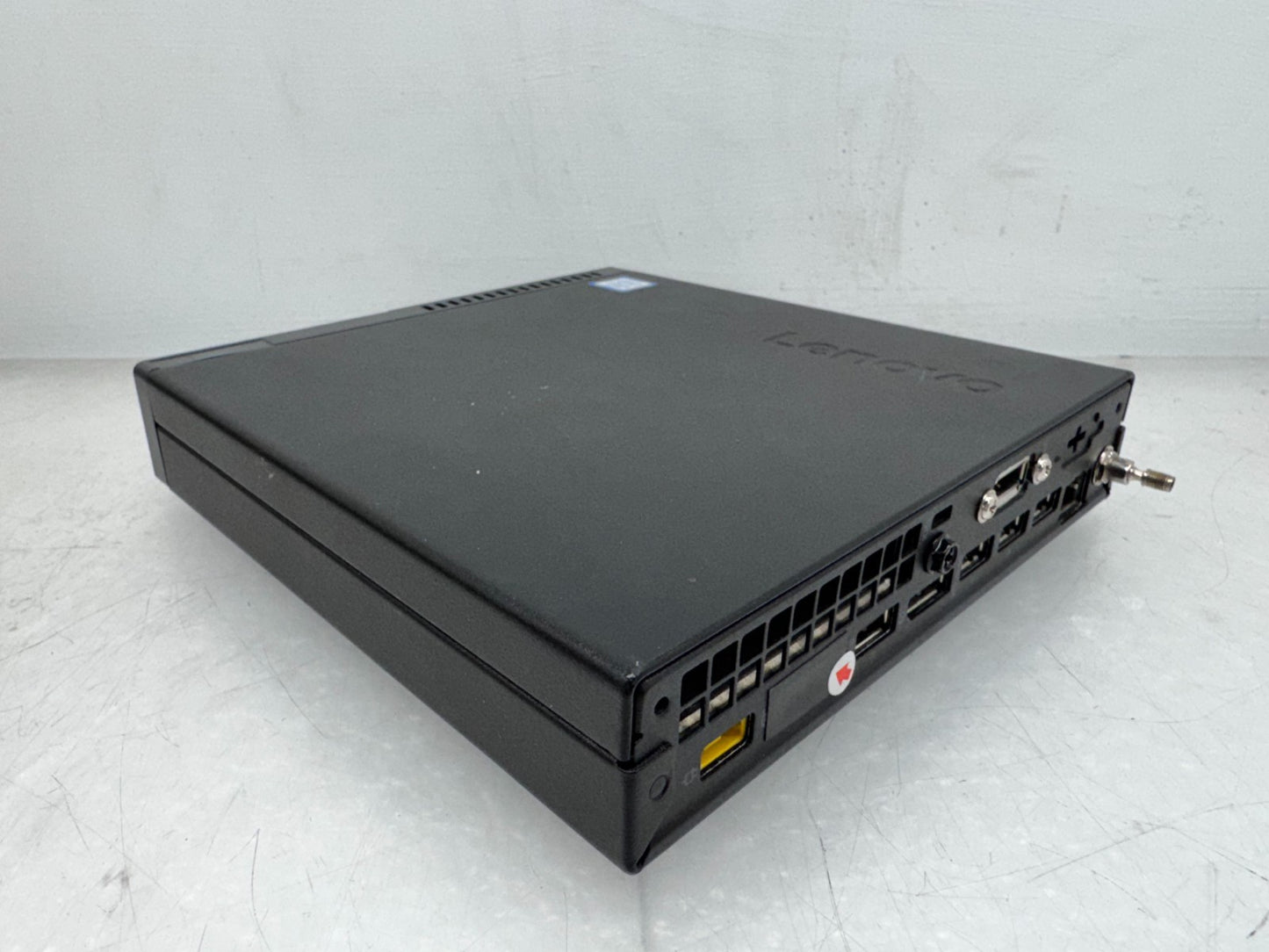 Lenovo ThinkCentre M710q Tiny Intel i5-7400T@2.4GHz 16G RAM 256G SSD *READ*