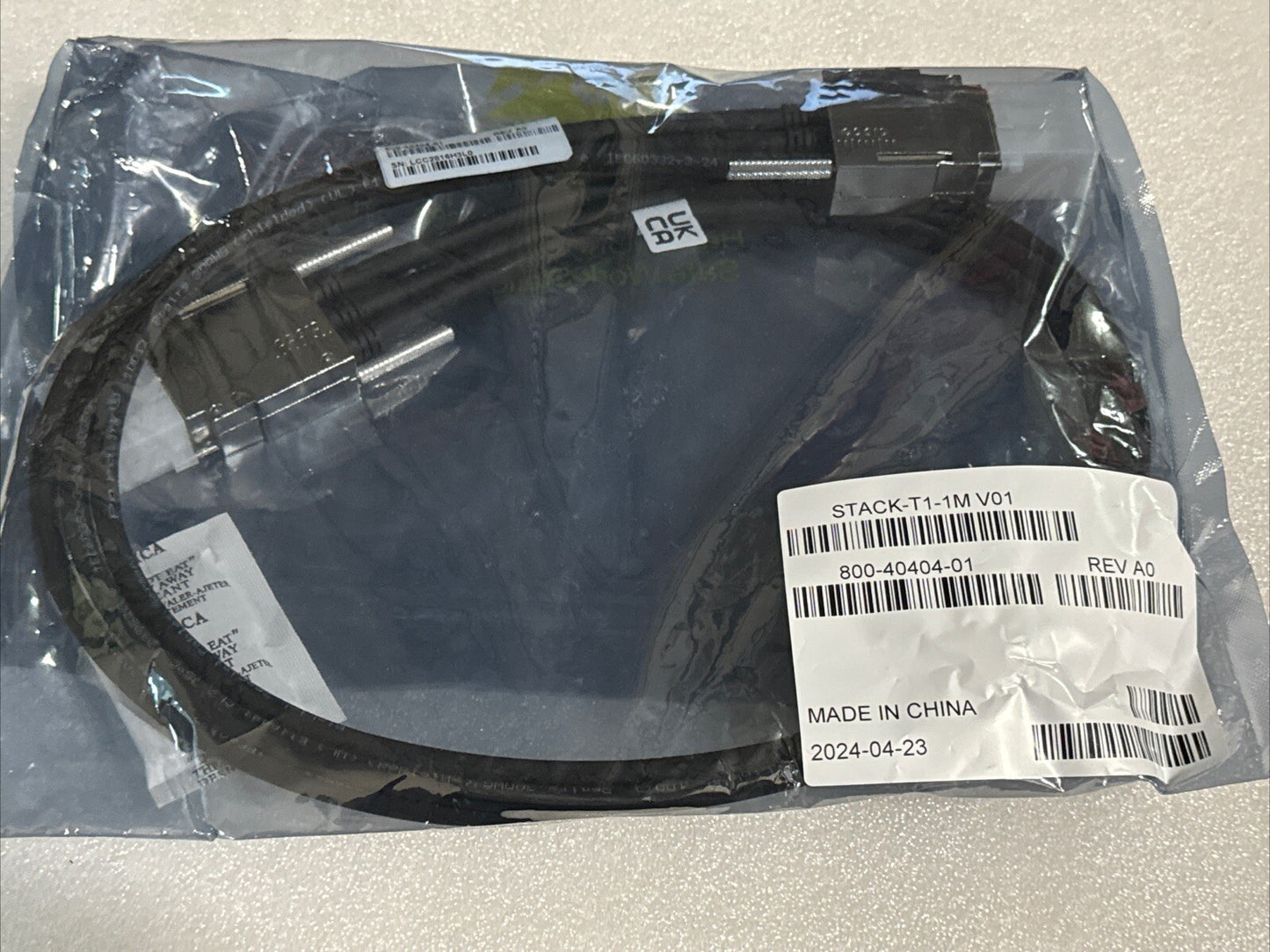 CISCO NEW STACK T1-1M StackWise 1M Stacking Cable CISCO 800-40404-01