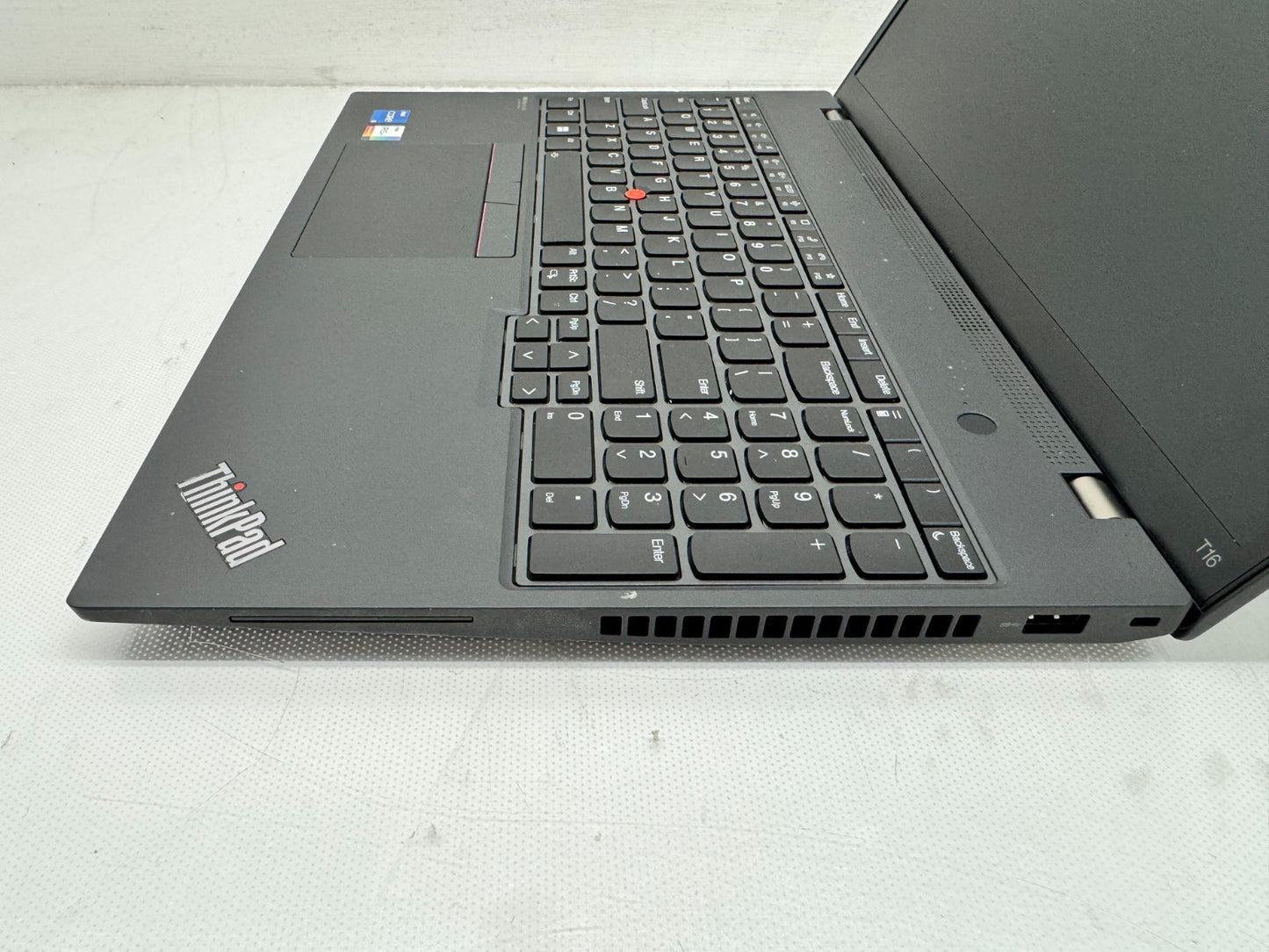 Lenovo ThinkPad P16s Gen 1 Intel i5-1235U@1.30GHz 16GB 256GB W/AC