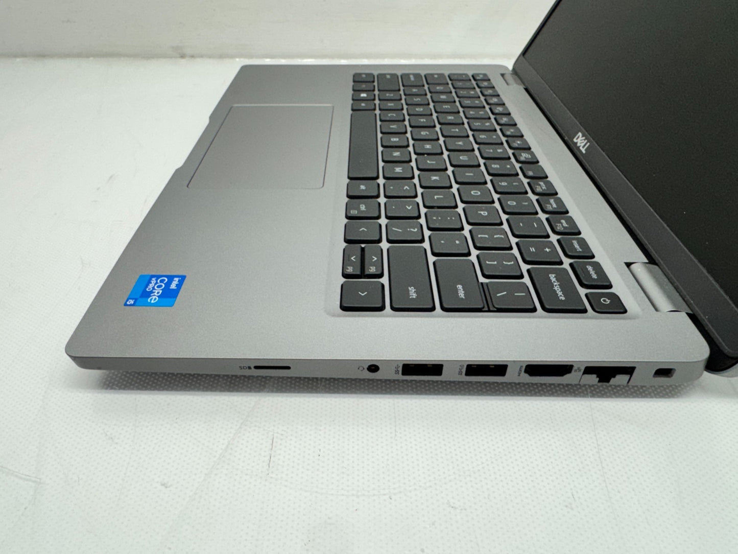 Dell Latitude 5420 1366 x 768 i5-1145G7@2.4GHz 16G 256G SSD W/AC Win 11 **Read*