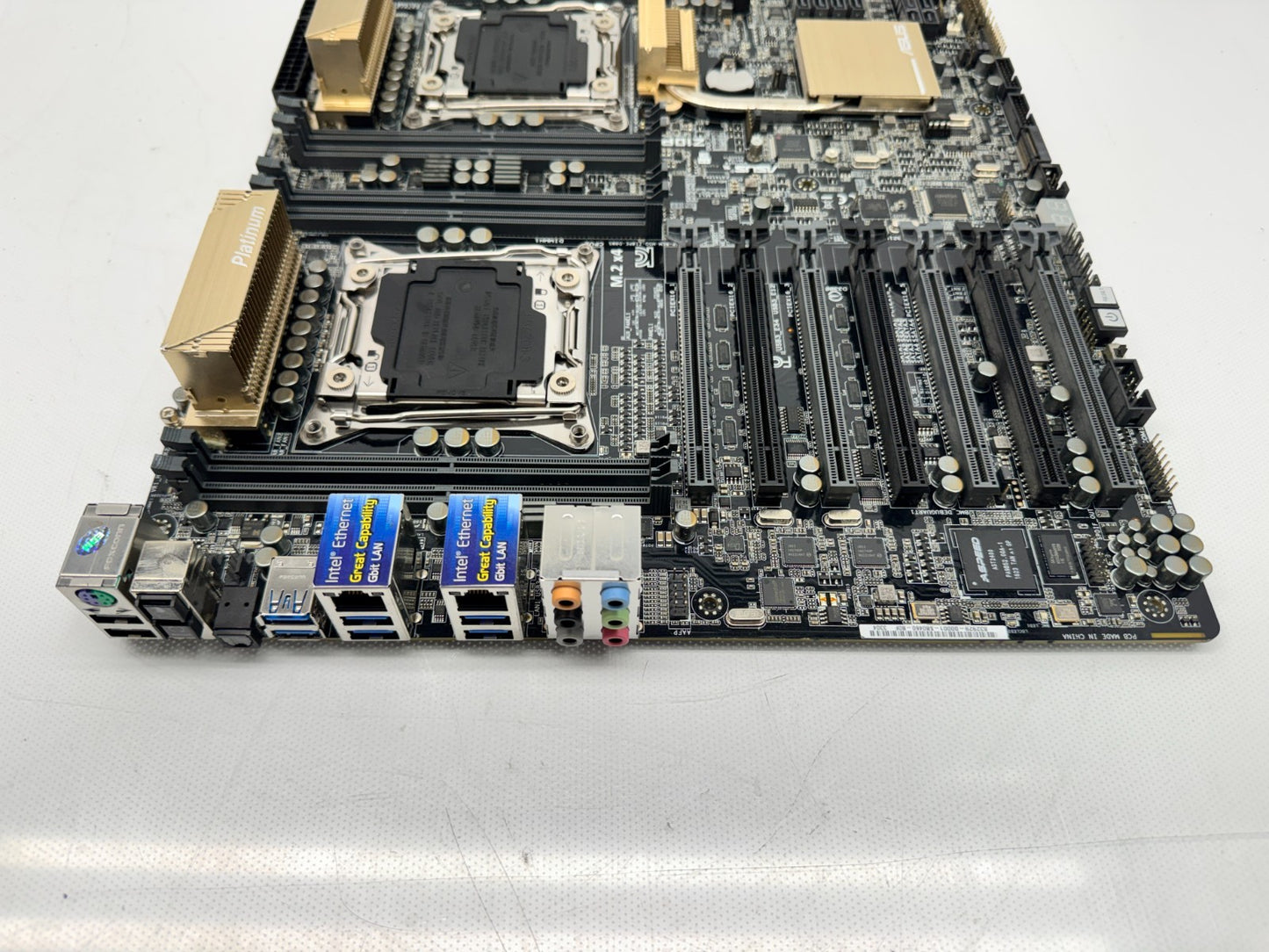 Asus Z10PE-D8 WS High Expandable EEB Power Motherboard