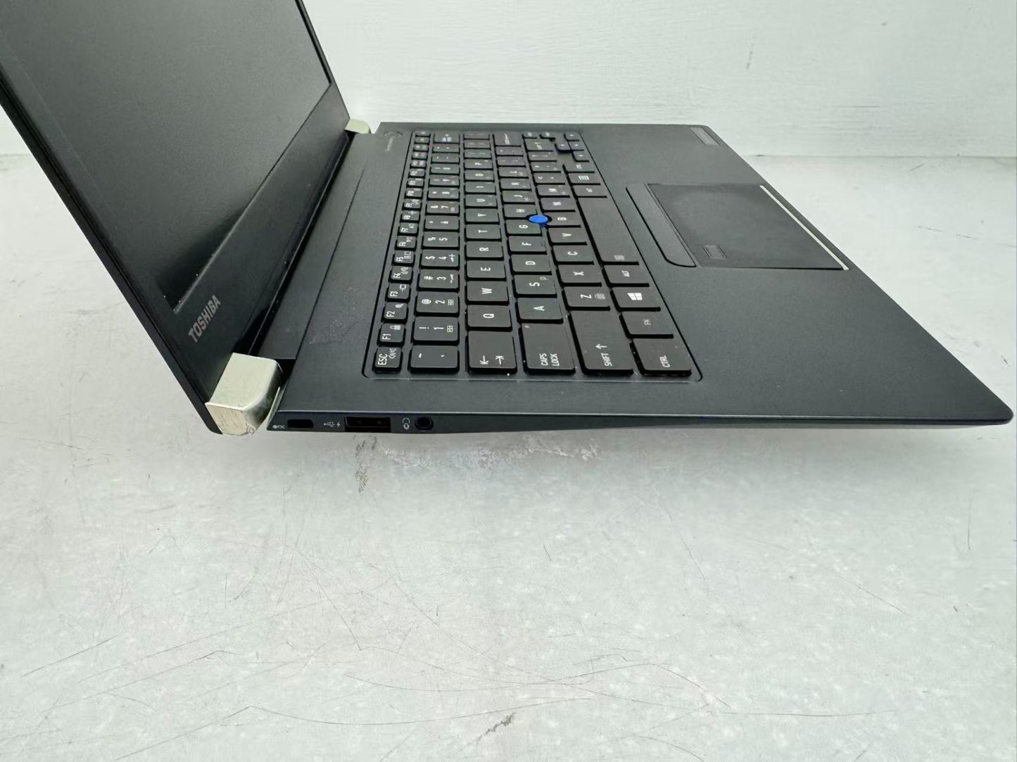 Toshiba Portege X30-E Intel i5-8350U@1.7Ghz 16GB RAM 256 SSD Laptop *Read*