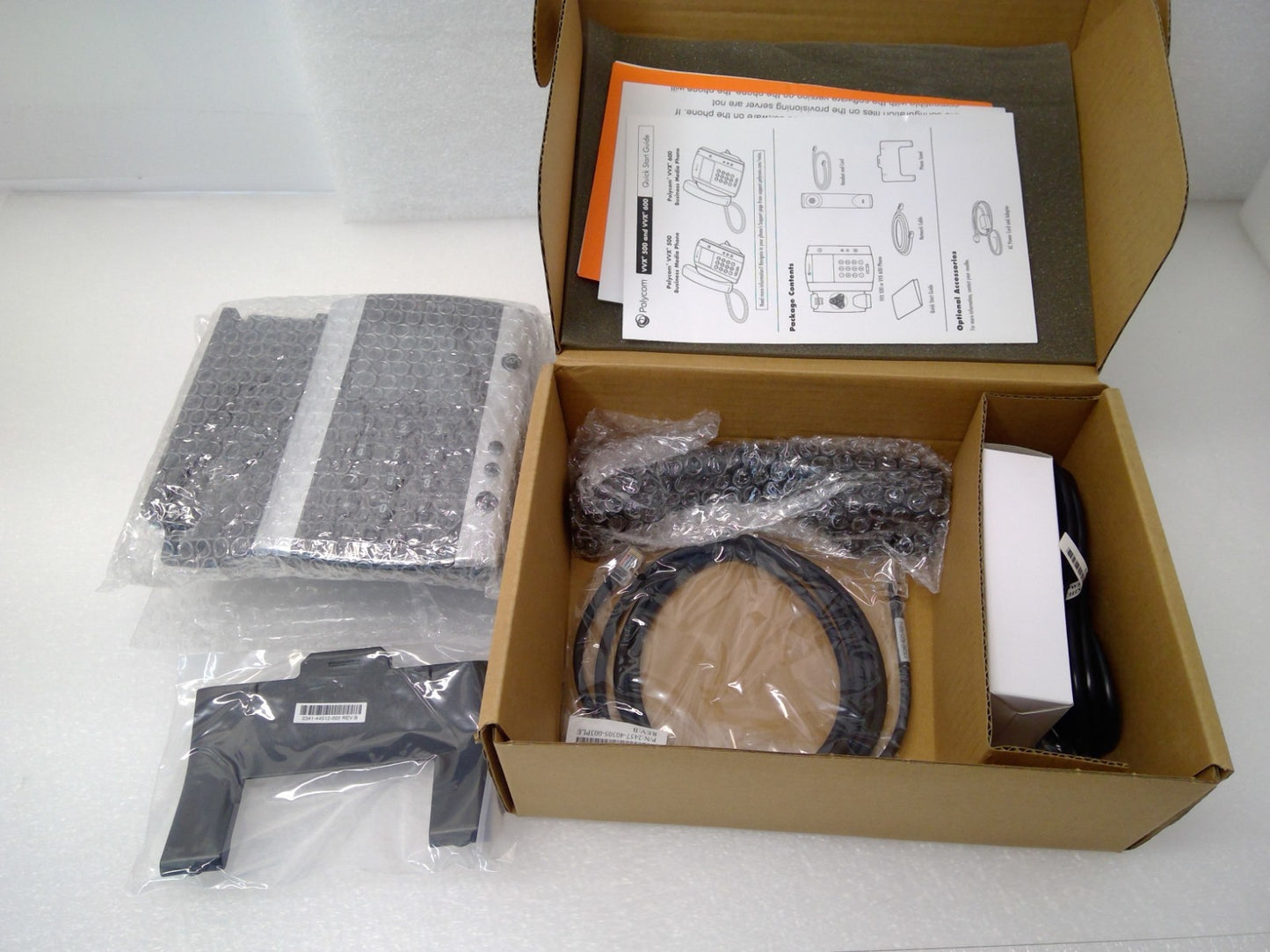 New Polycom VVX500 PoE 12 Line Business Media Phone 2201-44500-001