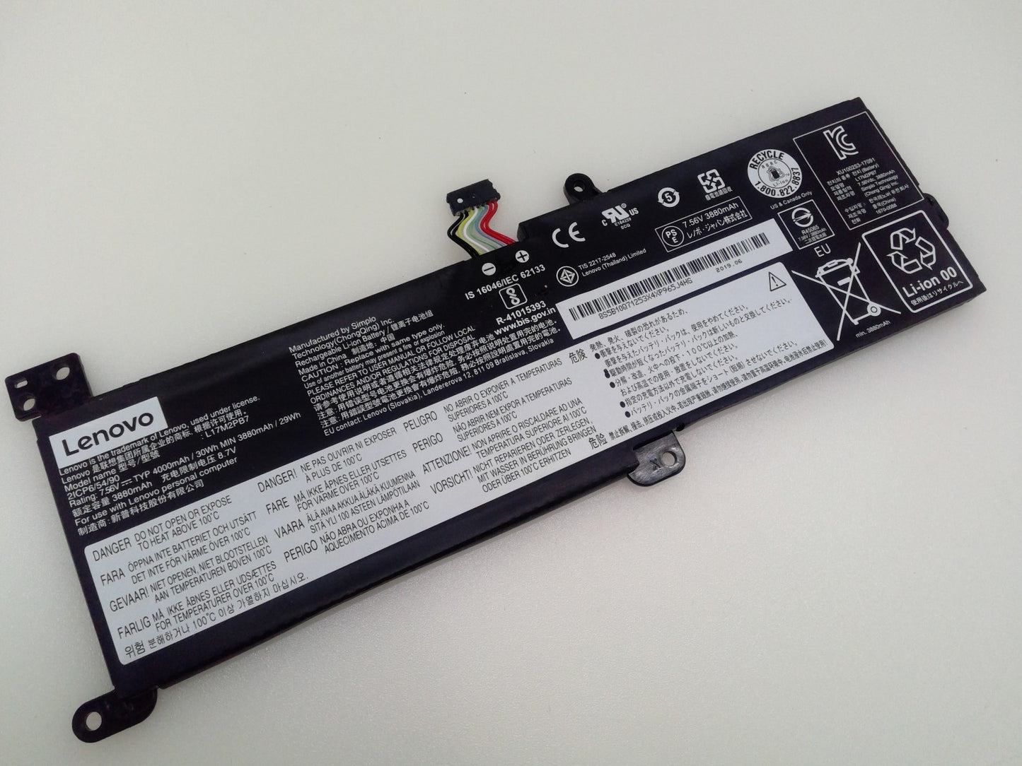 Genuine L17M2PB7 Battery For Lenovo IdeaPad 330-15AST 520-15IKB S145-15IWL 7.56V