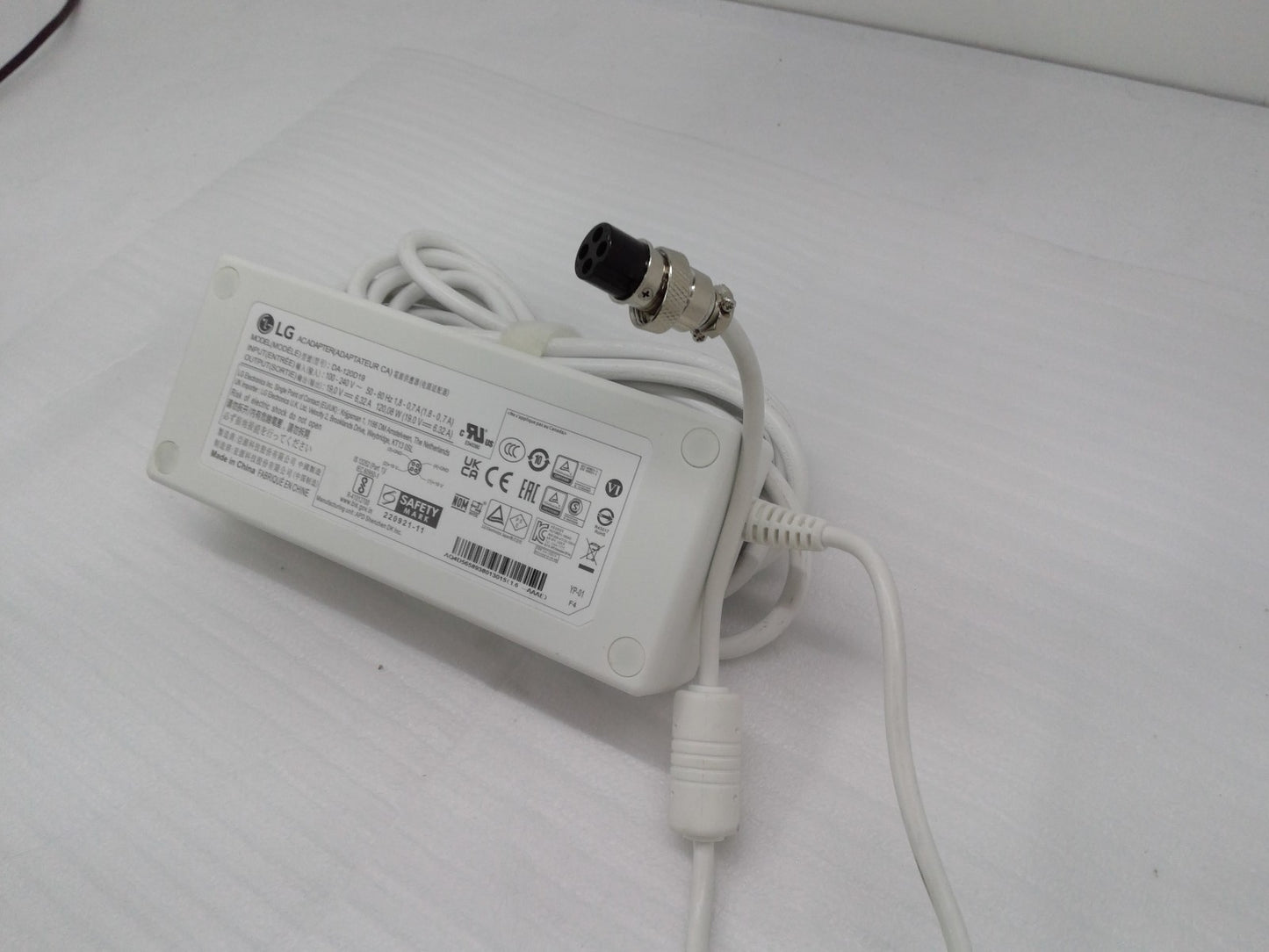 OEM LG DA-120D19 AC Adapter fits 27HJ713S-W 27'' 4K UHD IPS Surgical Monitor