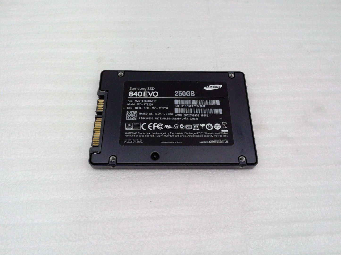 Samsung 840 EVO 250GB 2.5 Inch SATA III Solid State Drive MZ-7TE250
