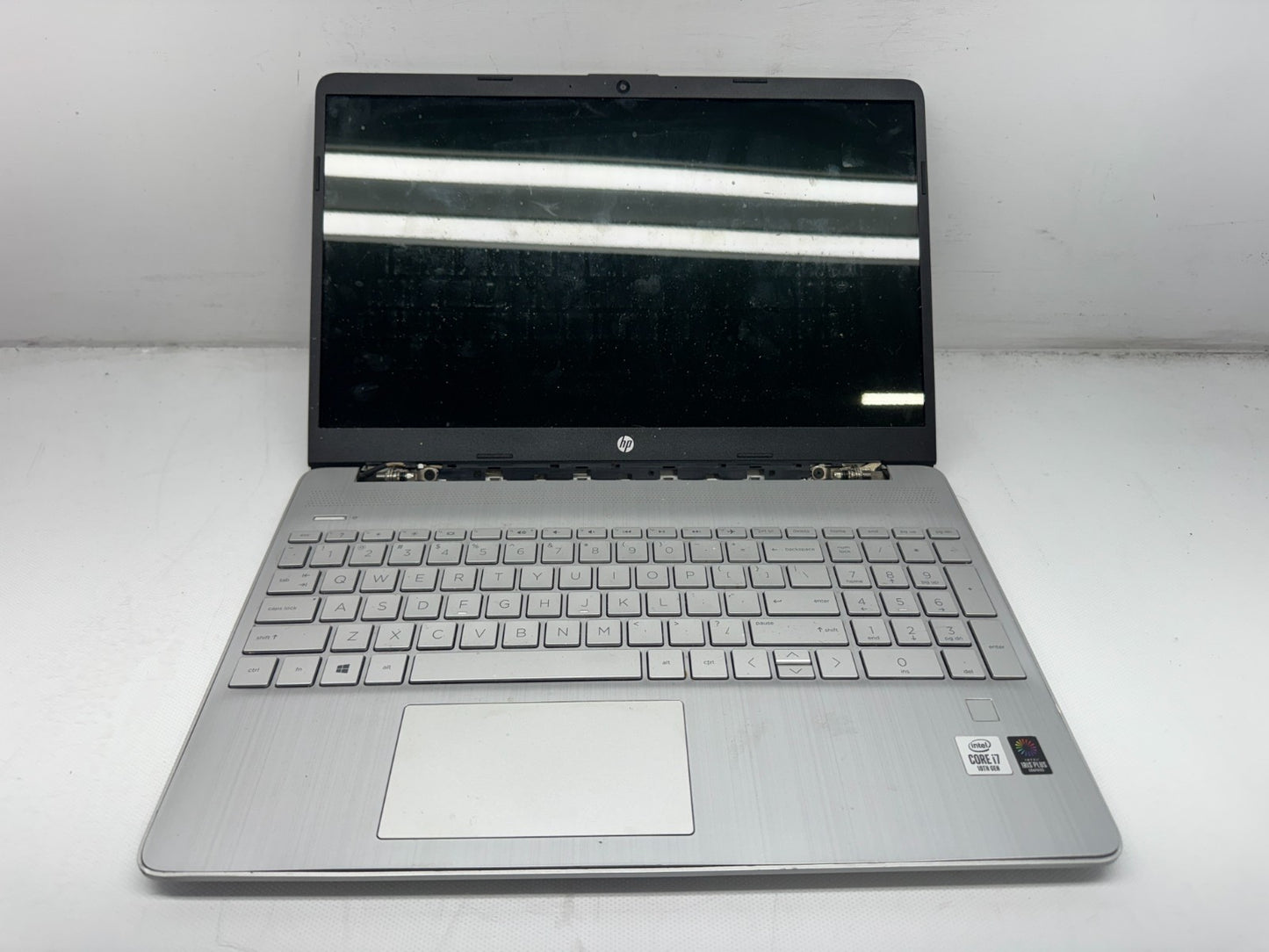 HP Laptop 15-dy1043dx Intel i7-1065G7@1.3GHz 16GB 256GB Win11 W/AC *READ*