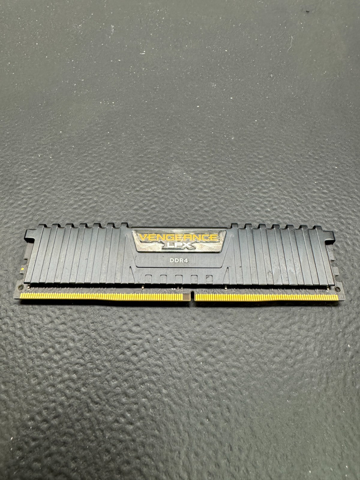 Corsair Vengeance 8GB (1x8GB) DDR4 2400MHz Ram Memory CMK16GX4M4A2400C16