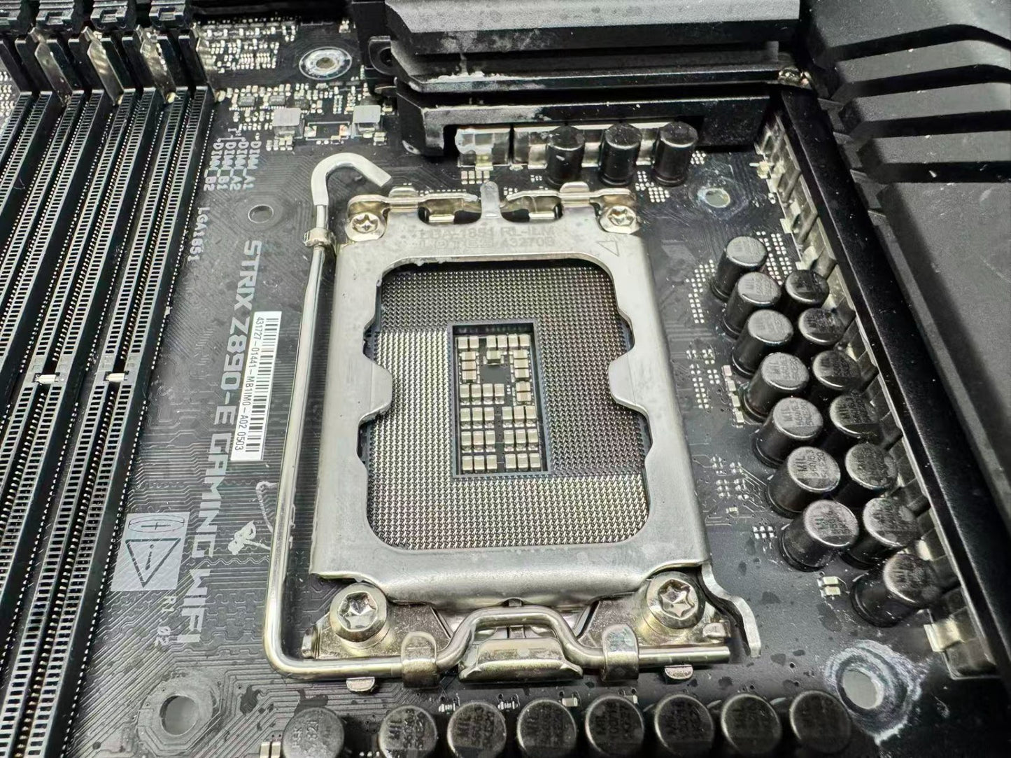 AS IS For Parts Asus ROG STRIX Z890-E GAMING WIFI Not Working Missing WIFI