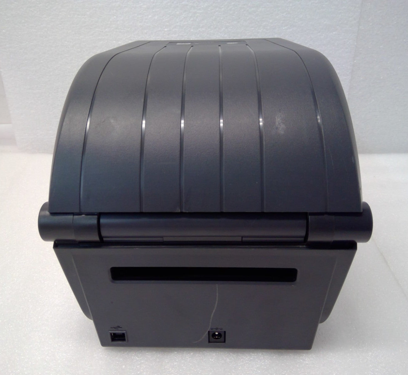 Zebra ZD220t 4-inch desktop thermal transfer printer 203dpi USB ZD22042-T01G00EZ