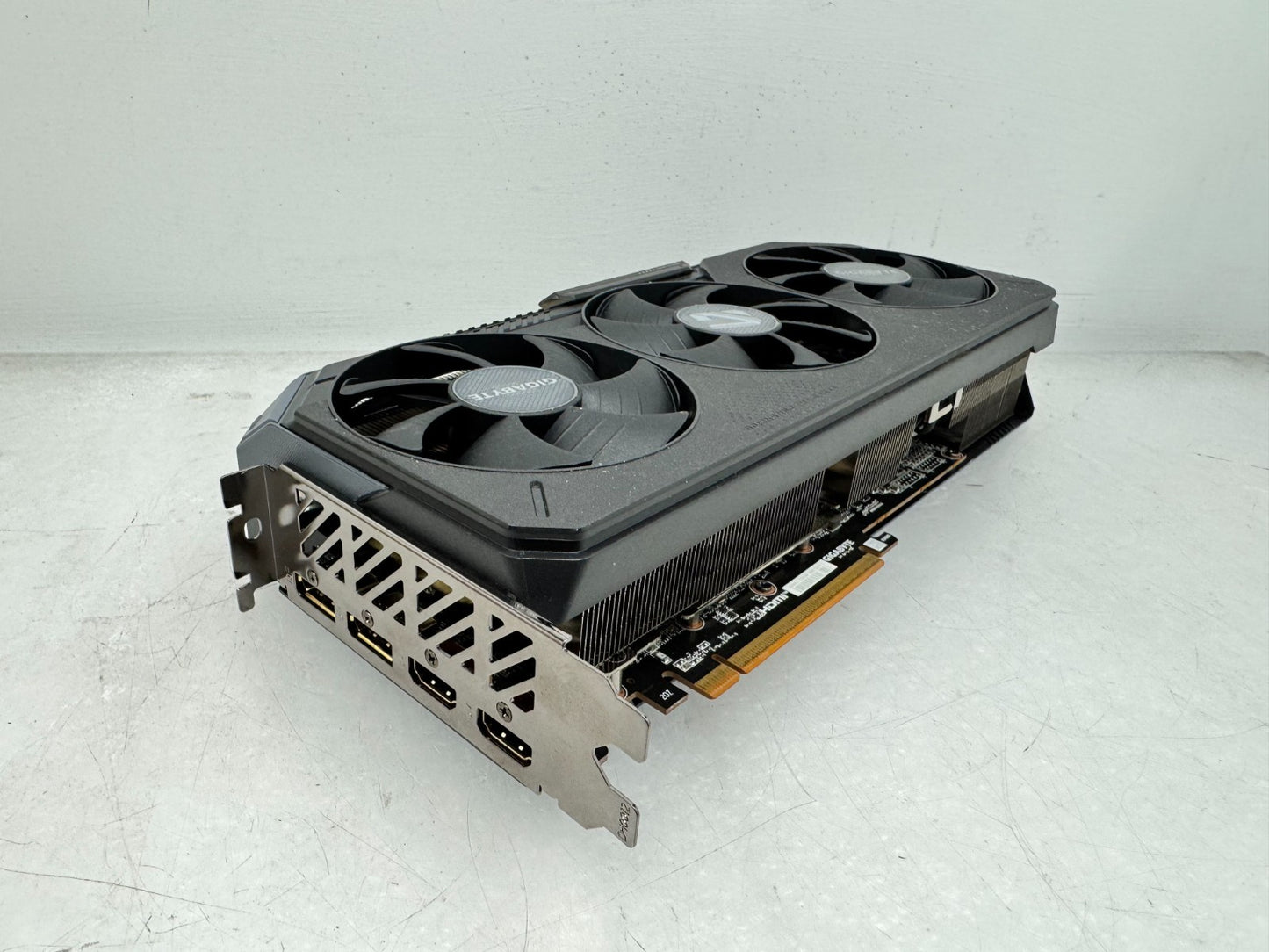 For Parts GIGABYTE Radeon RX 9070 XT GAMING GDDR6 OC 16GB *READ*