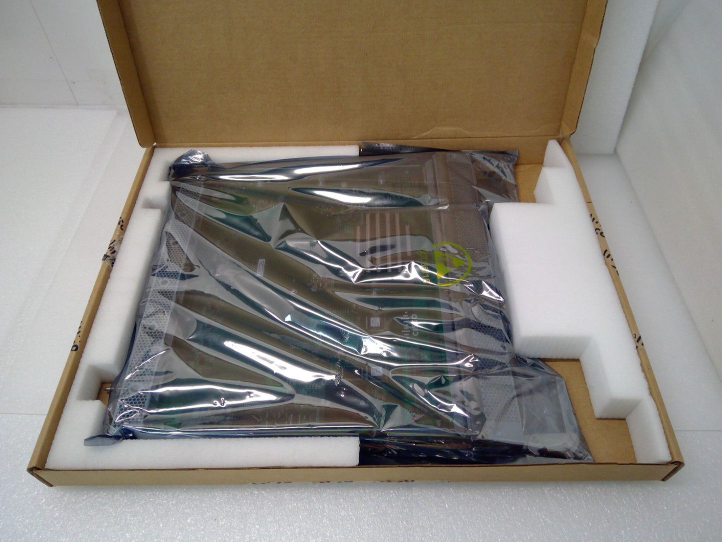 Open Box Cisco Nexus N9K-X9464PX Line Card 48x 10G SFP+ 4x 40G QSFP+ 9500 Series