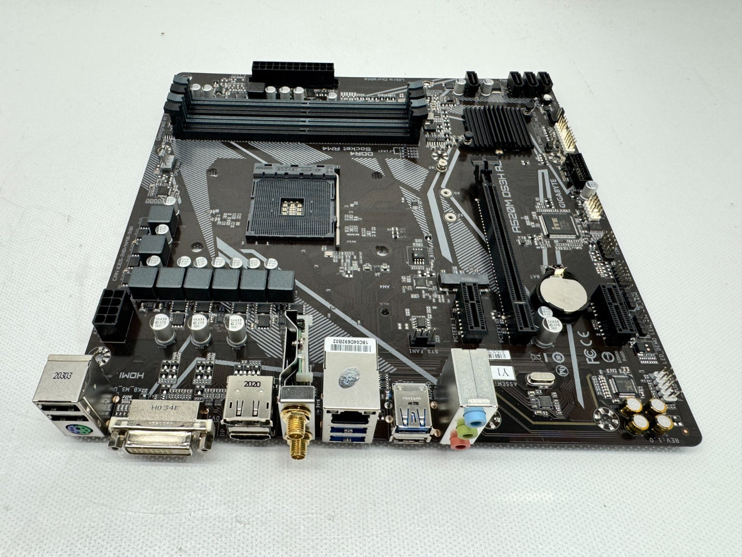 GIGABYTE A520M DS3H AC AMD AM4 Motherboard mATX