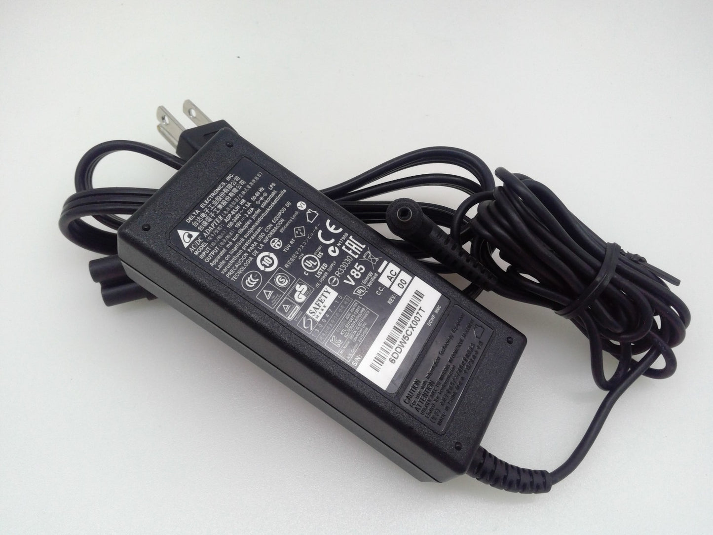 Delta 19V 3.42A 65W Charger Power Supply 3.0*1.1mm Tip AC Adapter ADP-65JH HB