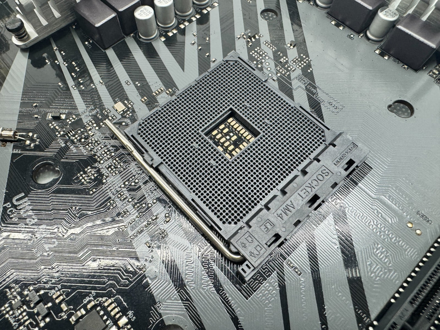ASRock B450M/AC AMD AM4 Ryzen Motherboard mATX