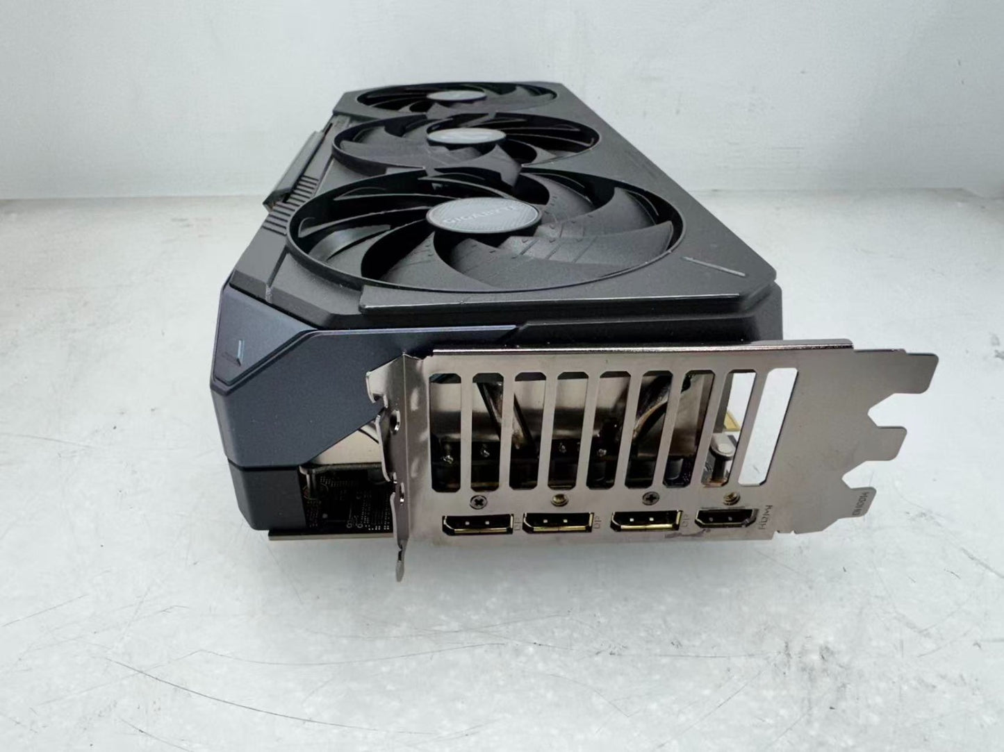 For Parts GIGABYTE GeForce RTX 5090 GAMING OC 32GB GDDR7 GV-N5090OC-32GD *READ*