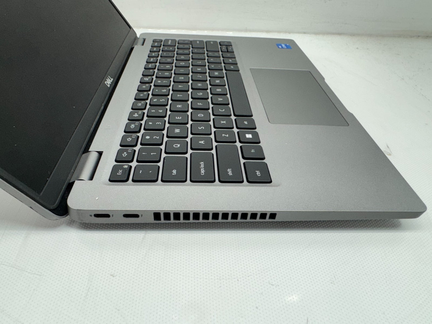 Dell Latitude 5430 14"LT i5-1235U@1.3GHz 16GRAM 256G SSD Win11 *READ**