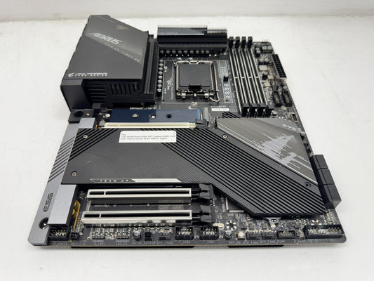 GIGABYTE Z690 AORUS MASTER Intel LGA 1700 ATX motherboard*READ*
