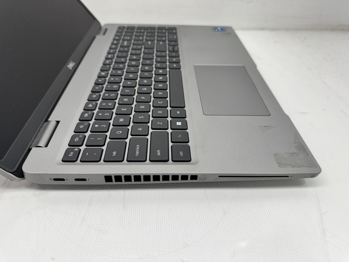 Dell Latitude 5530 Intel i7-1265U@1.8Ghz 16GB RAM 256G SSD MX550 W/AC*READ*