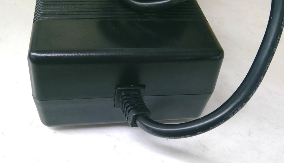 Huigao Magnetics AWP220S48VGN 48V 4.4A 211W Switching Power Supply 6-Pin