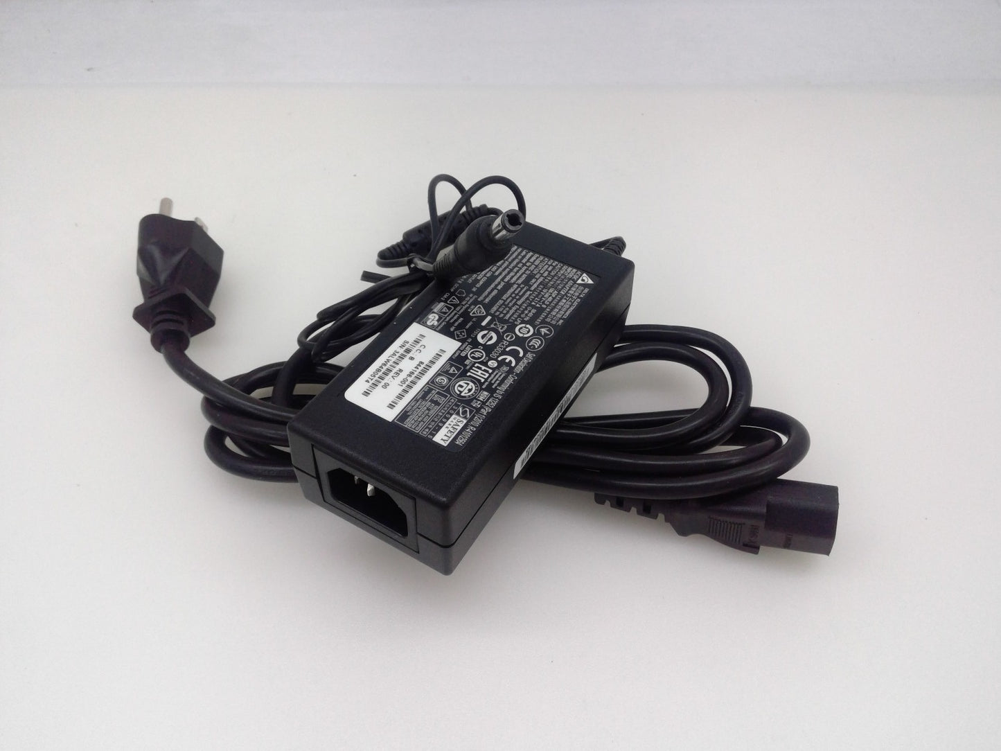Delta 19V 2.1A 40W Charger Power Supply ADP-40LD B AC Adapter 5.5*2.5mm Tip