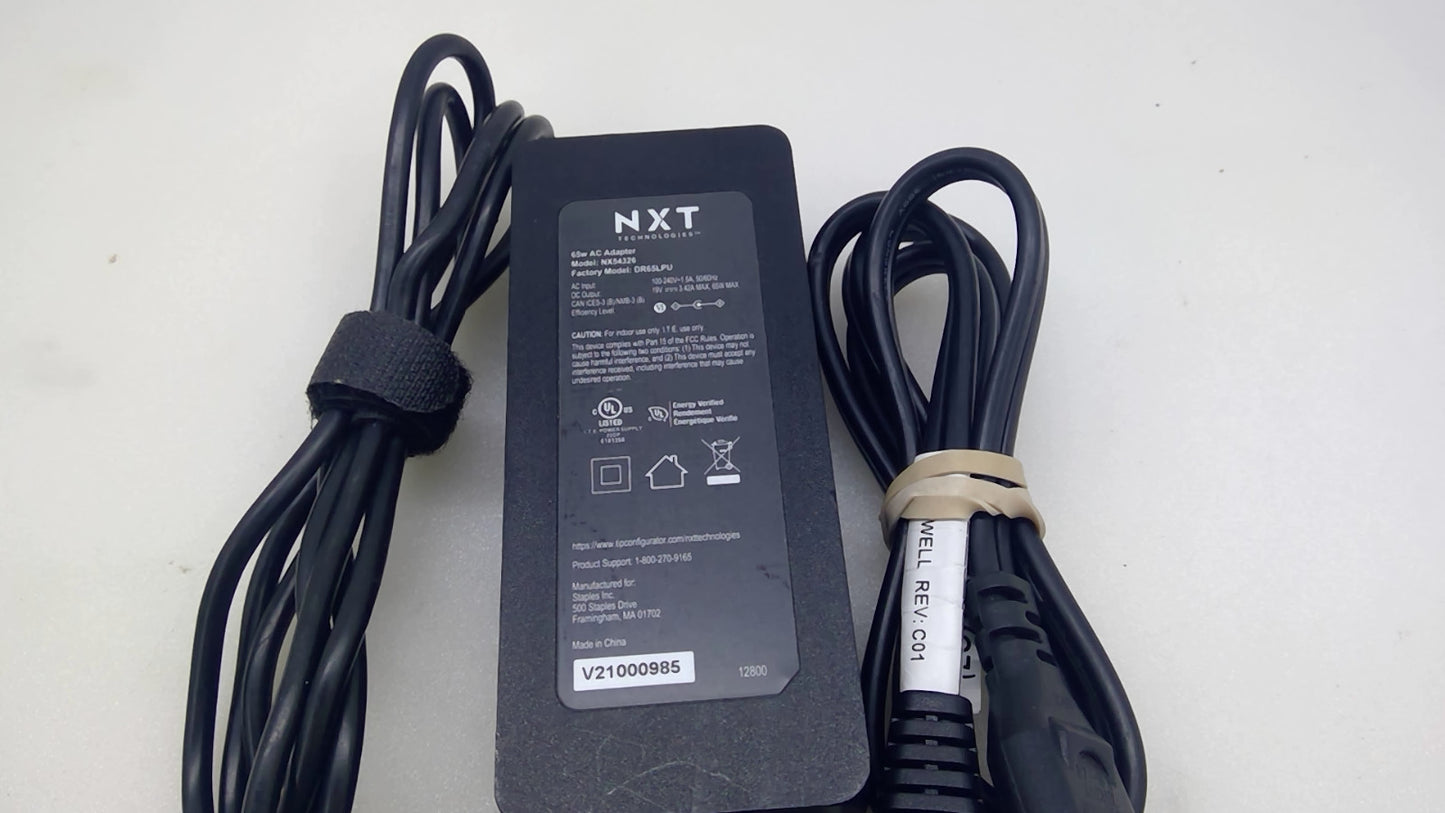 NXT Technologies NX54326 65W 19V 3.42A Universal Laptop AC Power Adapter