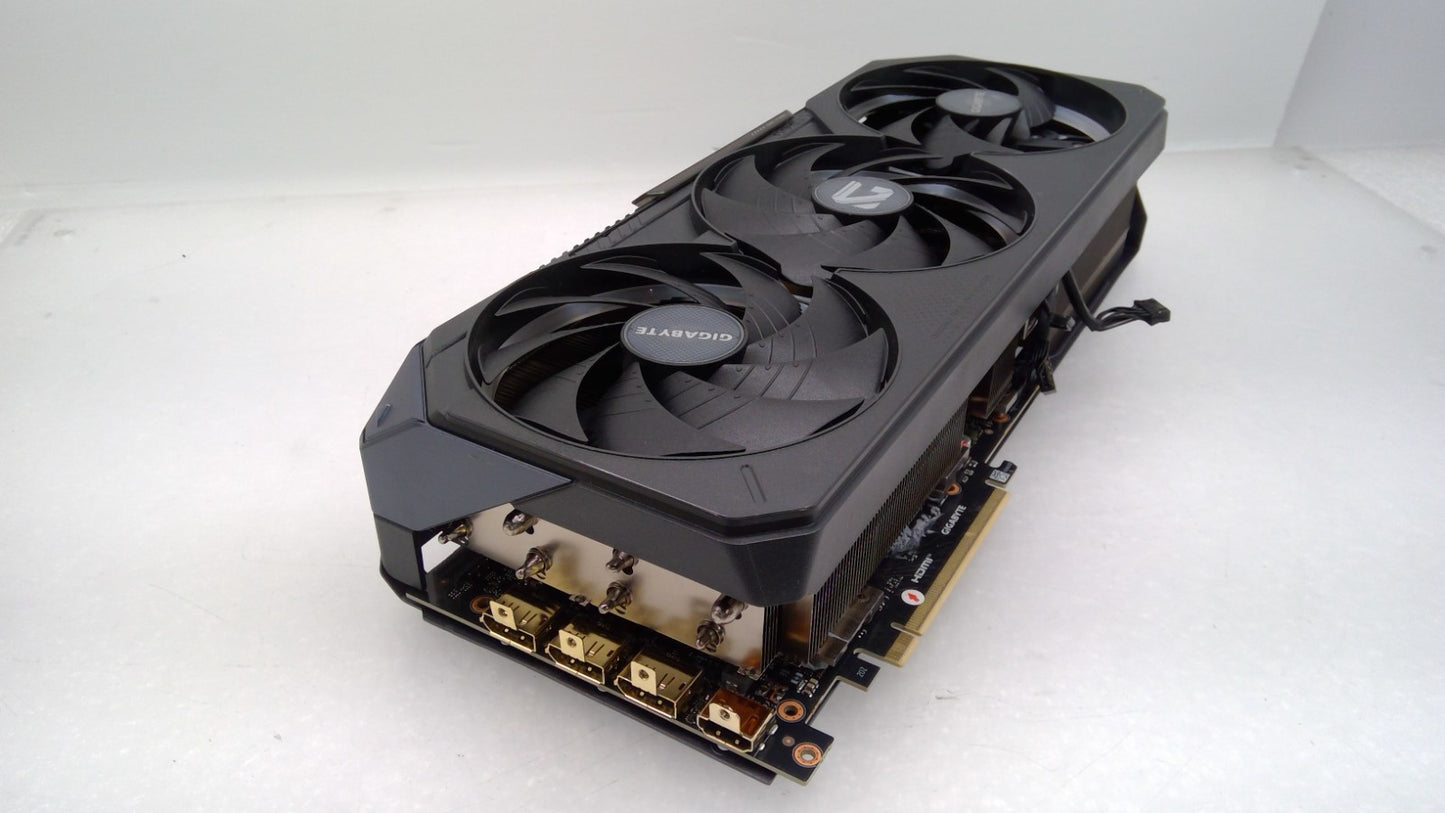 *Read*GIGABYTE GeForce RTX 5080 16GB GDDR7 Graphic Card Not Work No I/O shield