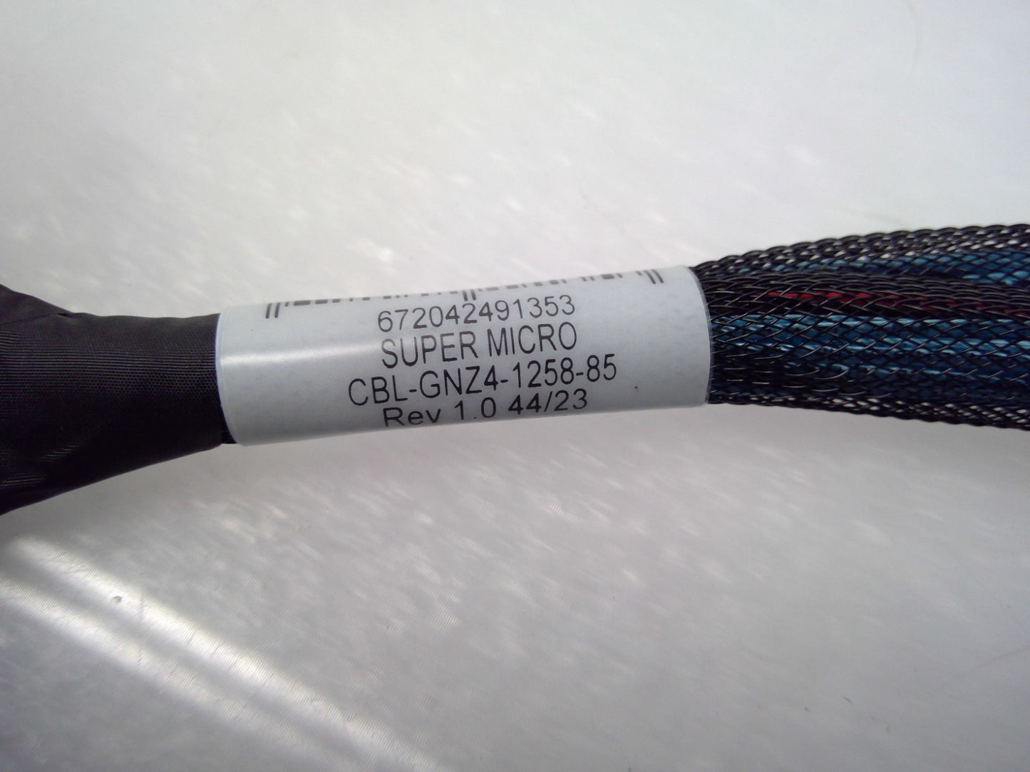Supermicro CBL-GNZ4-1258-85 GenZ4C/STR to 2x SlimSAS x8 (LE_PT) 57CM LNRVS 85Ohm