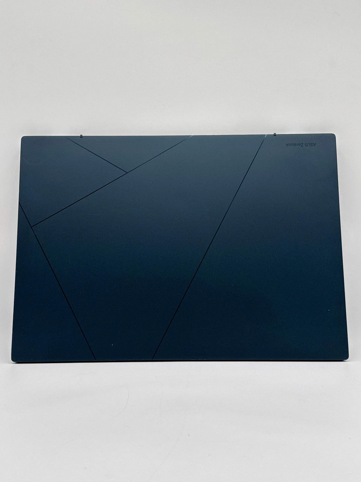 ASUS ZenBook Q409Z 14" Intel i5-124@1.7GHz 8GB RAM 512GB SSD Win 11 No Battery