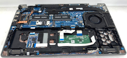 latitude 5550 Intel Ultra 5 135I@1.6GHz with Palmrest keyboard&bottaom cover