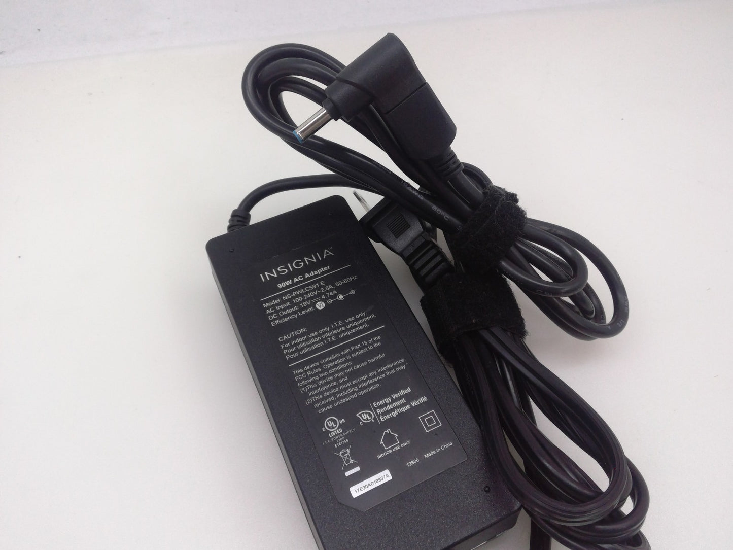 Insignia Laptop  90W AC Adapter NS-PWLC591 E 19V 4.74A Blue tip 4.5*3.0mm