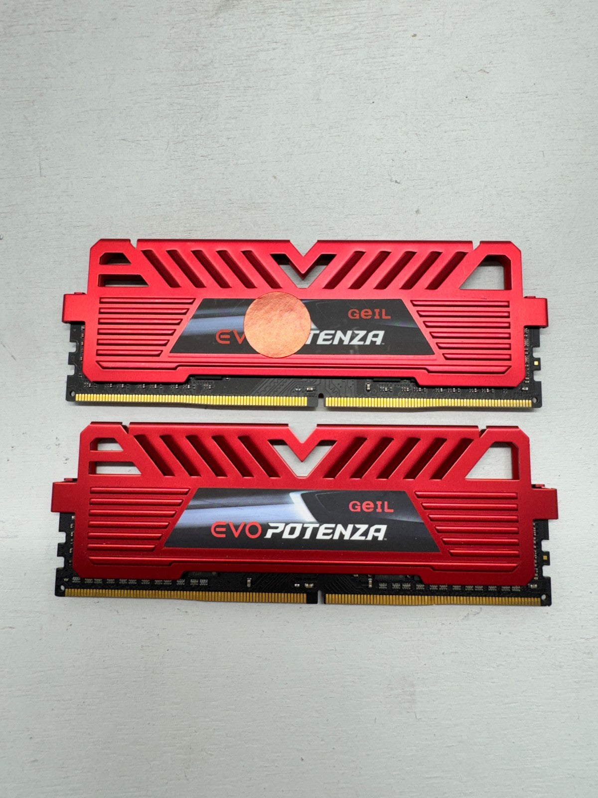*For Parts* GeIL EVO Potenza 16GB (2x8GB) RAM DDR4 2400MHz GPR48GB2666C19S