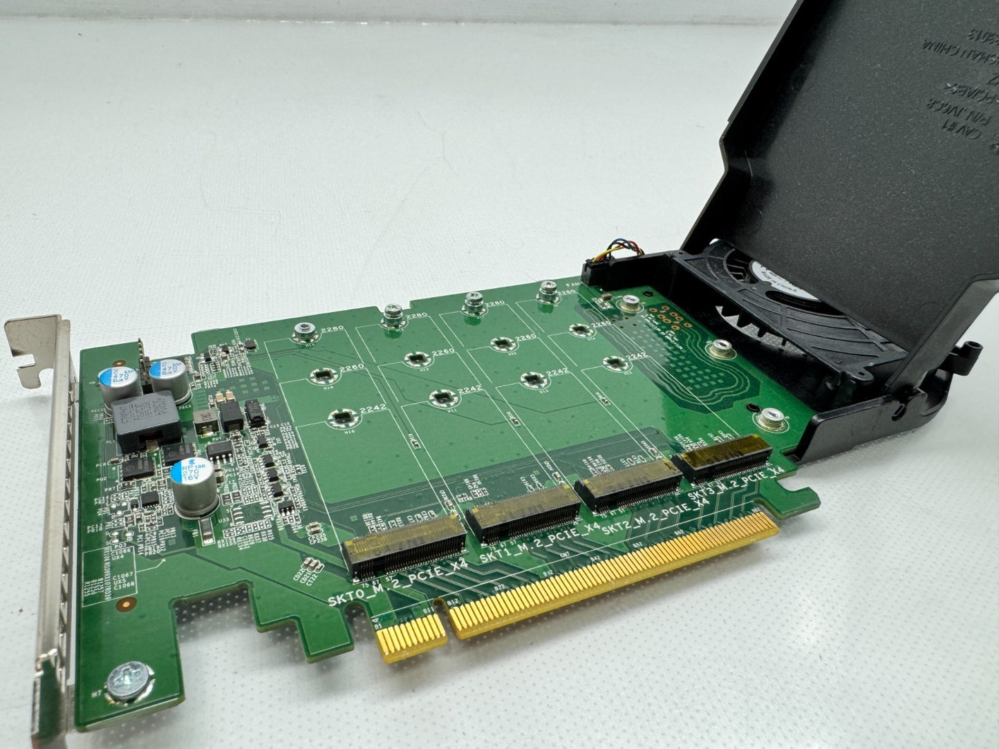 Dell DPWC400 Quad M.2 PCIe Solid State Drive Adapter Card DP/N 080G5N No Cover