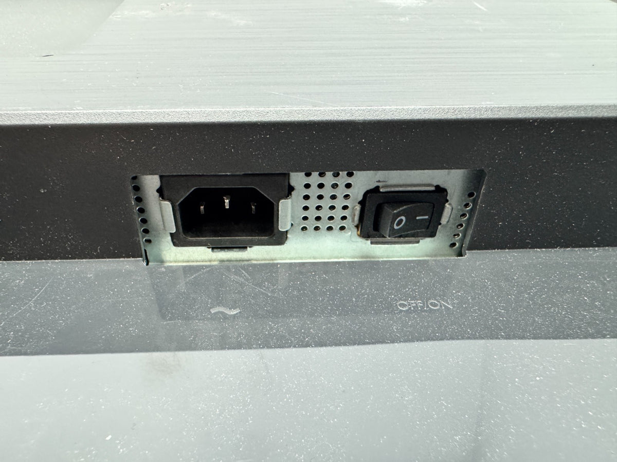 BenQ PD3200U-T 4K UHD Monitor, HDMI Displayport , No Stand-Tested *READ*