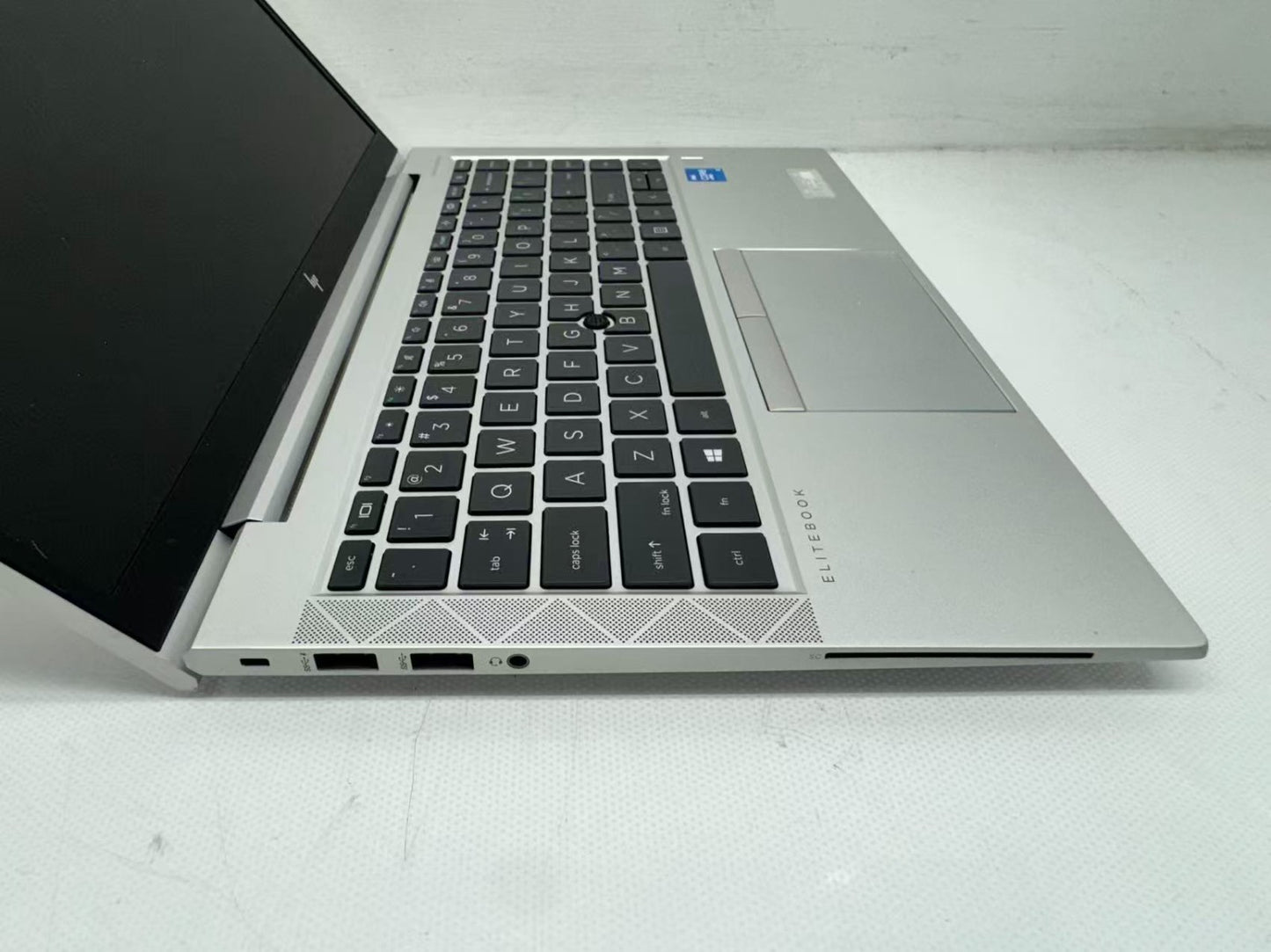 HP EliteBook 840 G8 14"  i5-1145G7@2.6GHz 16G RAM 256GB SSD Win11 No battery*