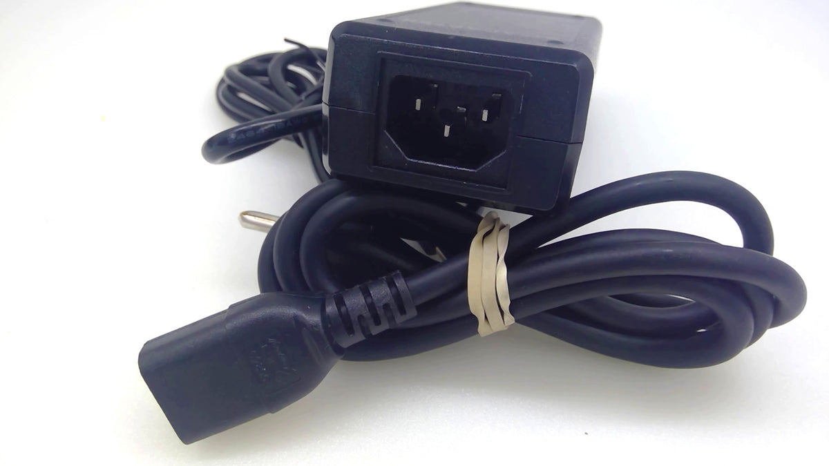 HYT-1204160 50W 12V 4.16A AC/DC Power Supply Adapter Charger w/AC Cord