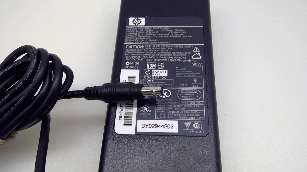 Genuine HP Compaq PPP014L PA-1900-15C1 90W 18.5V 4.9A AC Adapter 310744-001