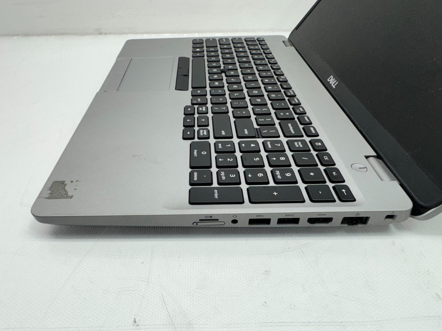 Dell Latitude 5511 15.6" i7-10850H@2.7GHz 16G RAM 256G SSD MX250 Win11 W/AC*READ