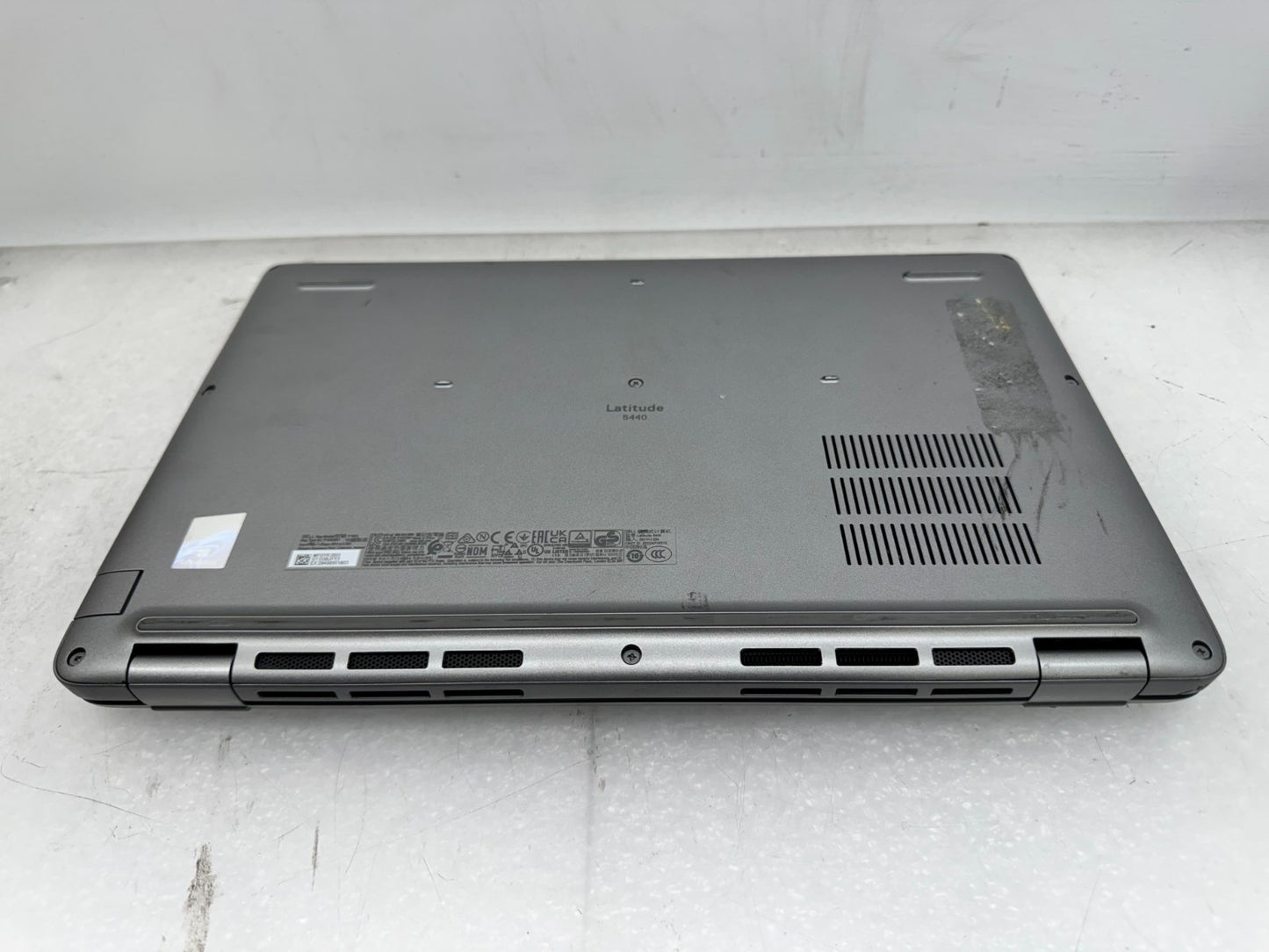 Dell Latitude 5440 LT Intel FHD i5-1345U@1.6GHz 16G 256G Windows 11 NoAC READ