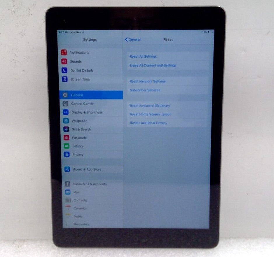 Apple iPad Air 1st Gen 9.7" 16GB A1474 MD785LL/A  Wi-Fi Space Gray Locked "Read"