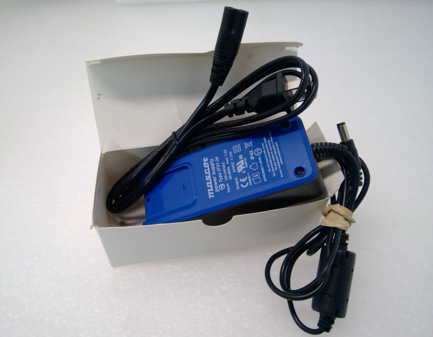 NEW Mascot 24V DC 1.75A Power Supply AC Adapter 100-240VAC 3721-24 5.5mm
