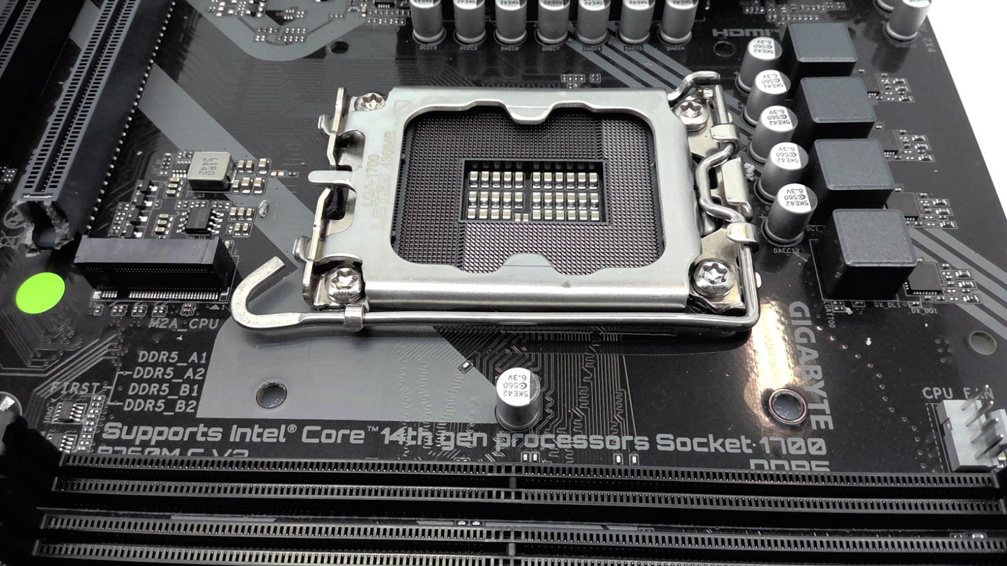 GIGABYTE B760M C V2 Motherboard micro ATX DDR5 Intel LGA-1700 **READ**