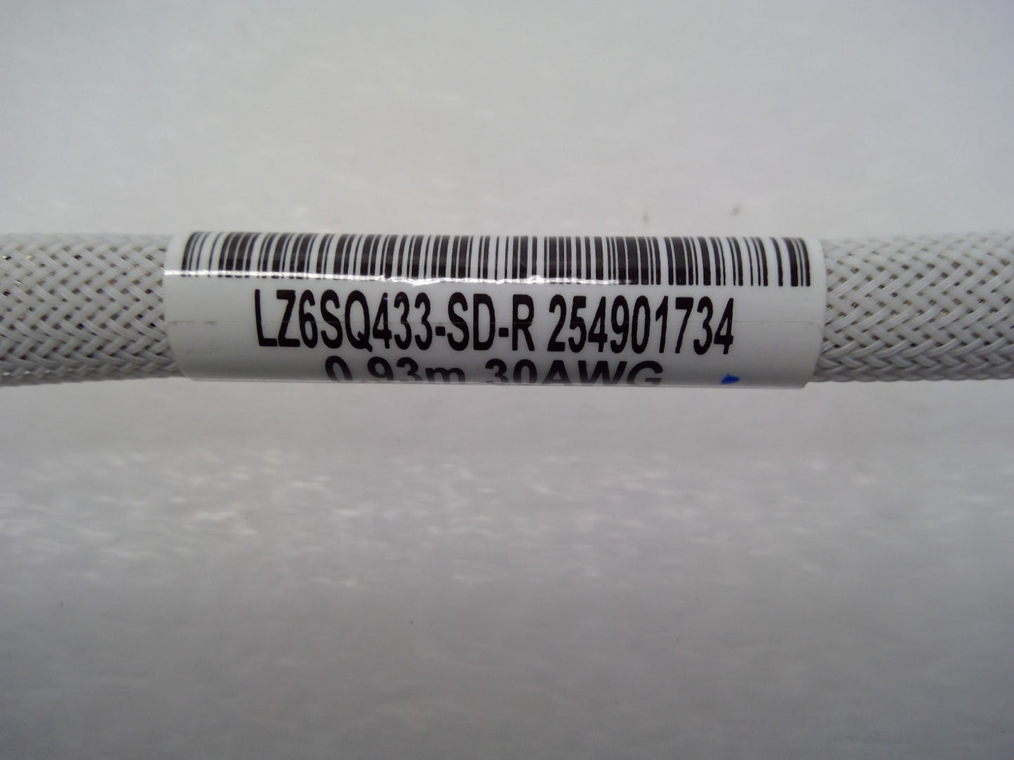 Luxshare 100G QSFP28 DAC Cable 0.93M 30AWG High-Speed Twinax LZ6SQ433-SD-R