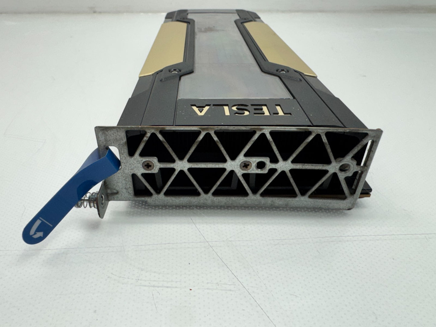 PG500 NVIDIA Tesla V100 PCIe 16GB 699-2G500-0200-310 W/mounting bracket