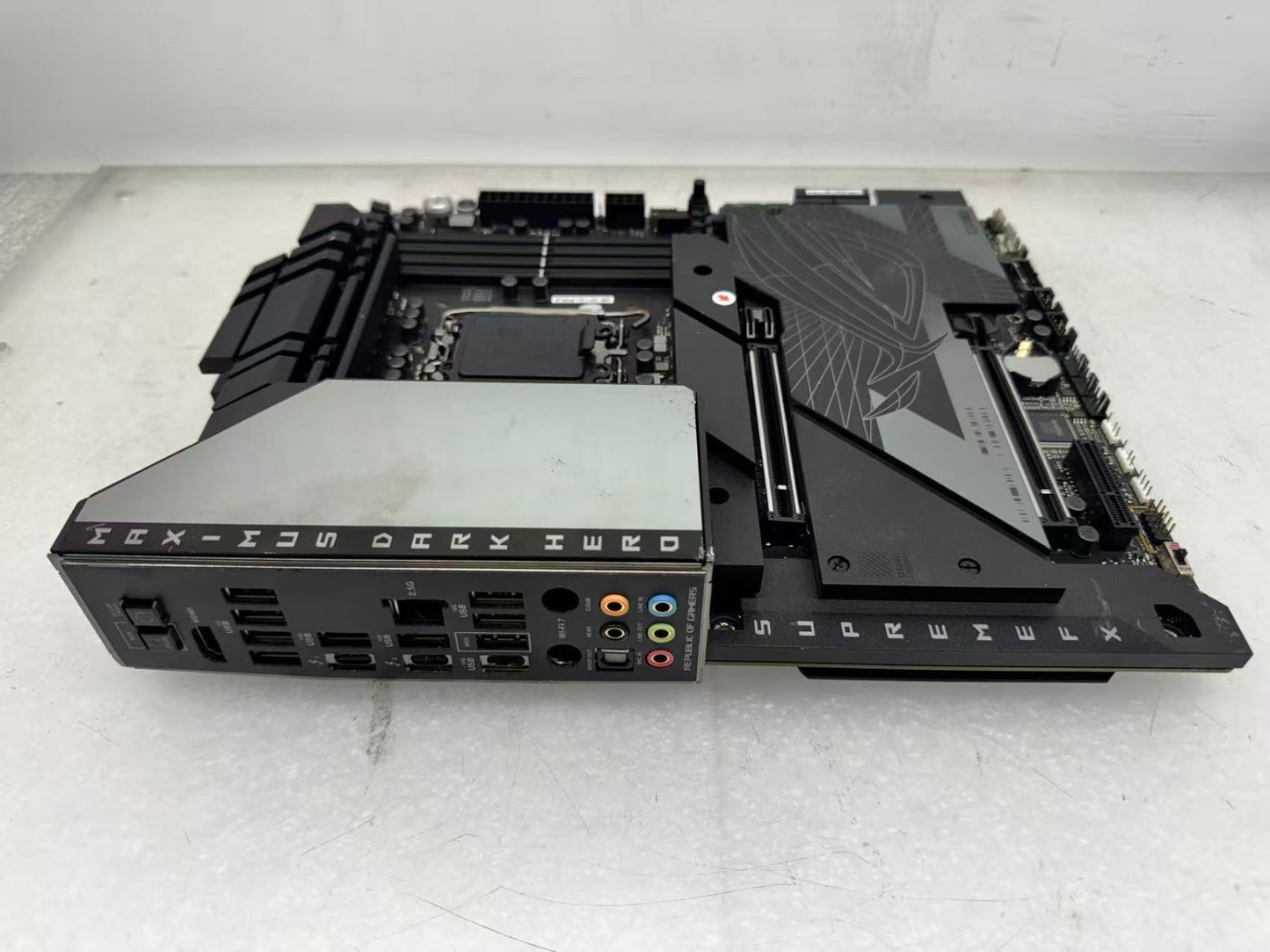 AS IS For Parts Asus ROG MAXIMUS Z790 Dark HERO Missing WIFI /Not Working