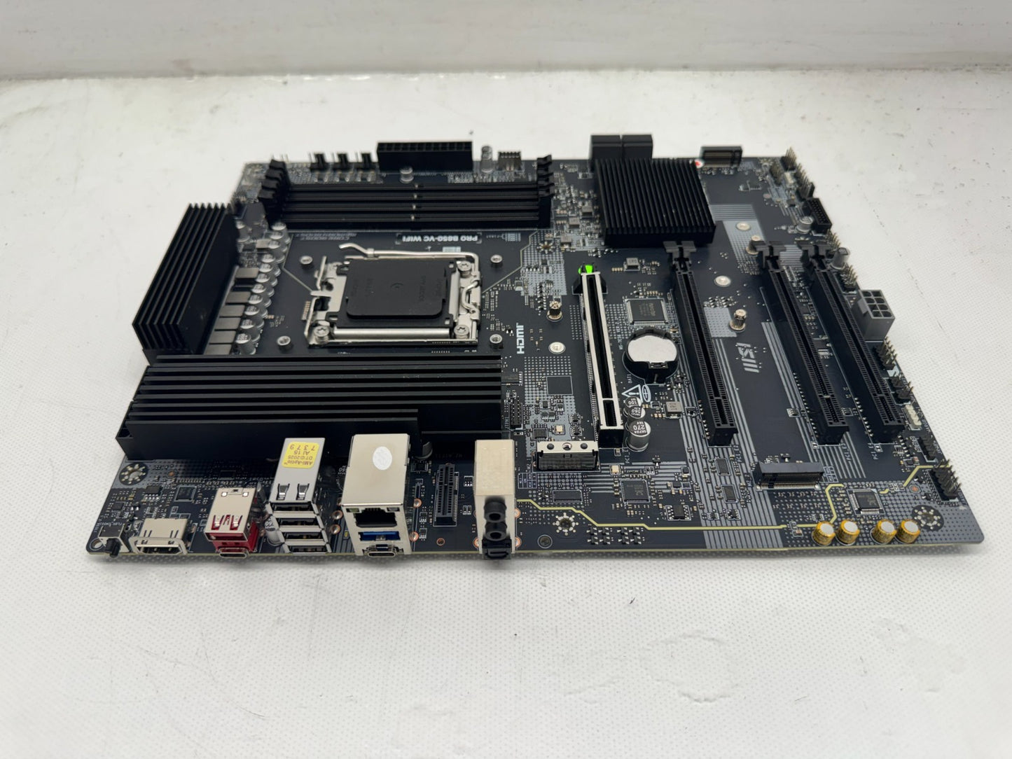 MSi Pro B850-VC WiFi AMD AM5 ATX Gaming Motherboard *Missing WiFI* **READ**
