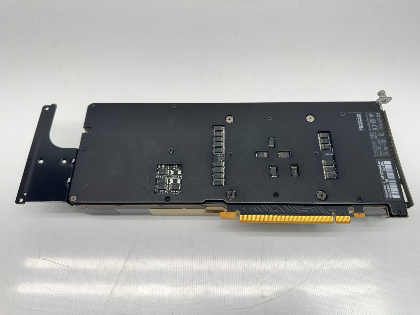 PG500 NVIDIA Tesla V100 PCIe 16GB 699-2G500-0200-310 W/mounting bracket
