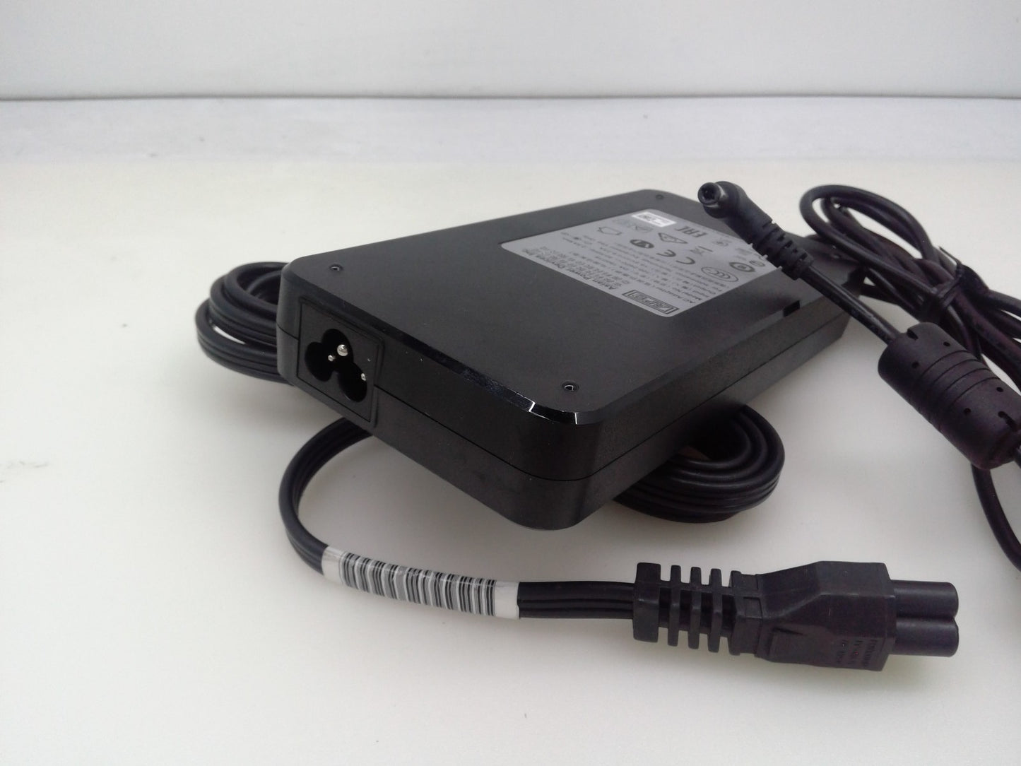 Genuine APD DA-180D19 5.5*2.5mm 19.5V 9.23A 180W Power Supply Adapter Charger