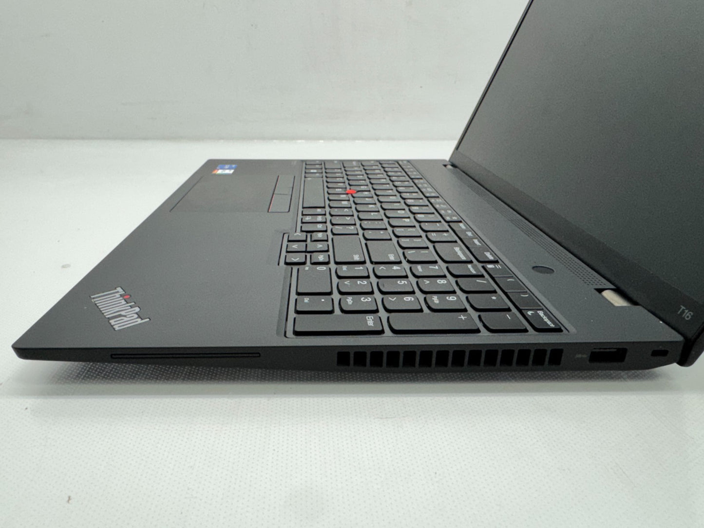 Lenovo ThinkPad T16 Gen 1 Intel i5-1235U@1.30GHz 16GB 256GB W/AC Windows 11
